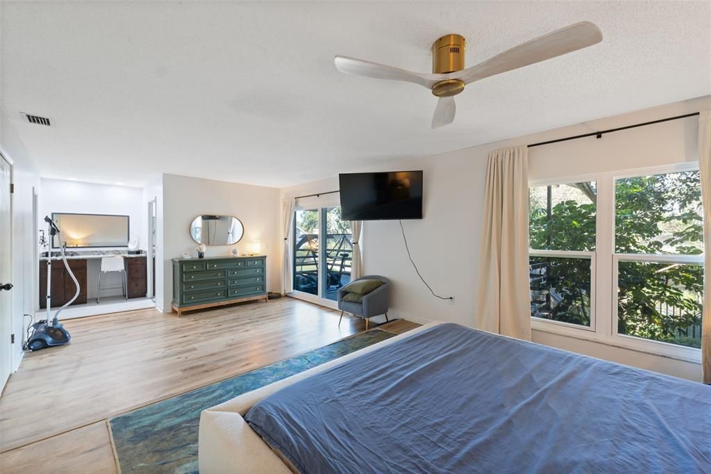 For Sale: $680,000 (4 beds, 3 baths, 2307 Square Feet)