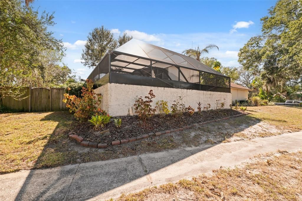 For Sale: $680,000 (4 beds, 3 baths, 2307 Square Feet)