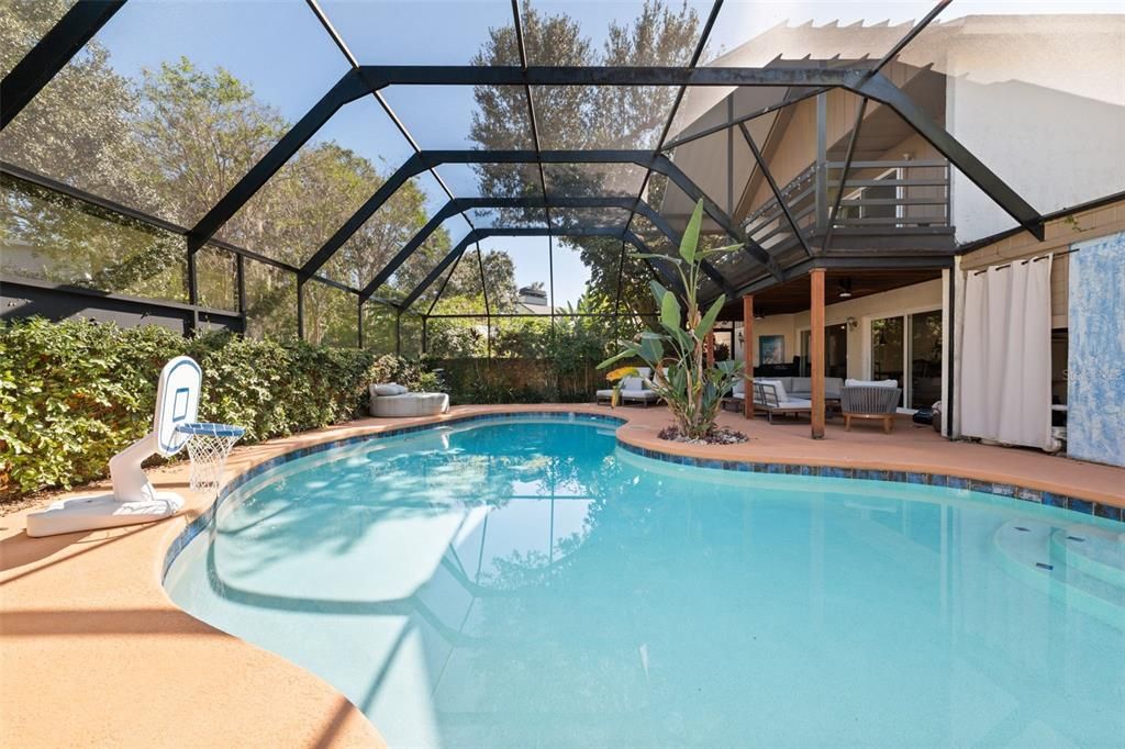 For Sale: $680,000 (4 beds, 3 baths, 2307 Square Feet)