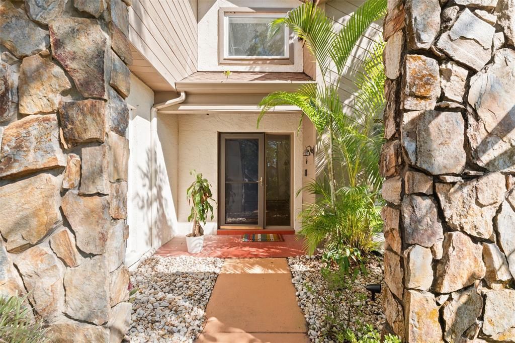 For Sale: $680,000 (4 beds, 3 baths, 2307 Square Feet)