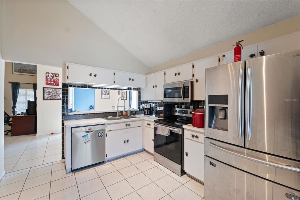 For Sale: $395,000 (4 beds, 2 baths, 1767 Square Feet)