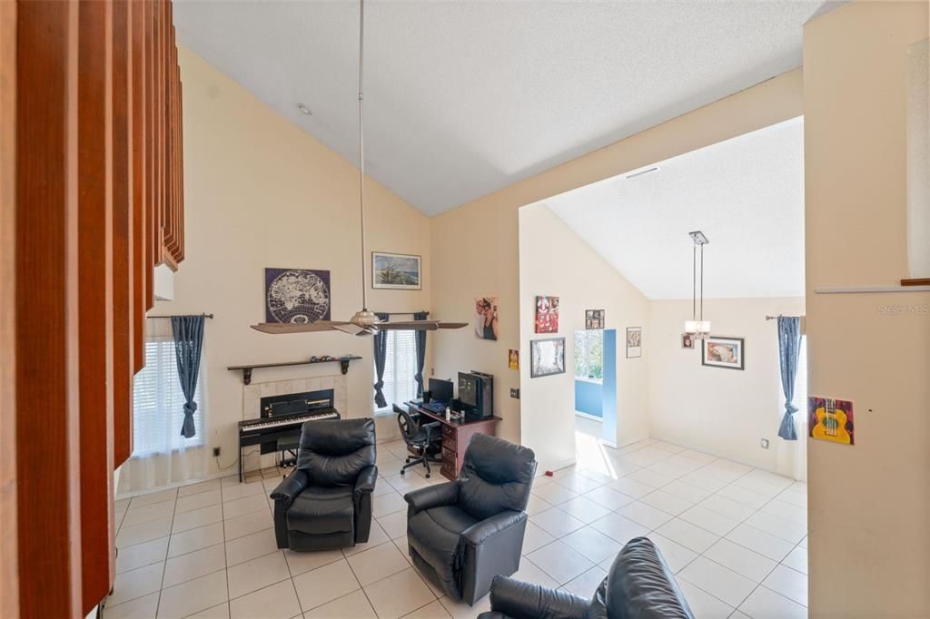 For Sale: $395,000 (4 beds, 2 baths, 1767 Square Feet)