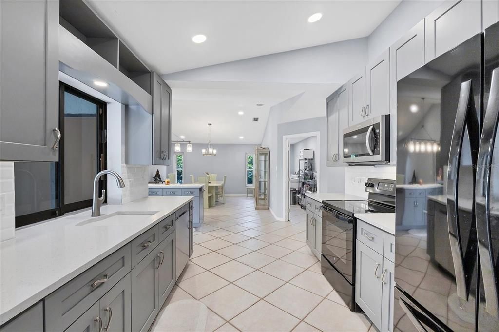 待售: $589,000 (3 贝兹, 2 浴室, 2527 平方英尺)