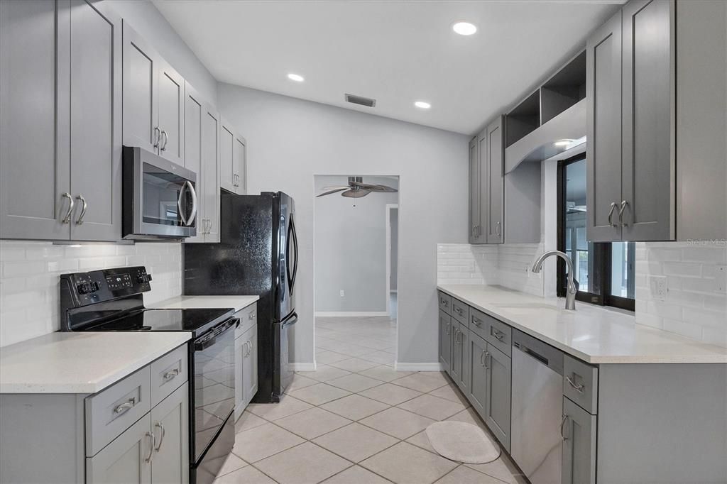 待售: $589,000 (3 贝兹, 2 浴室, 2527 平方英尺)