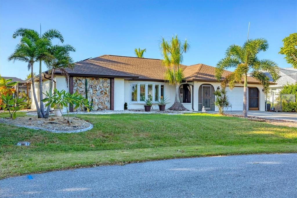 待售: $589,000 (3 贝兹, 2 浴室, 2527 平方英尺)