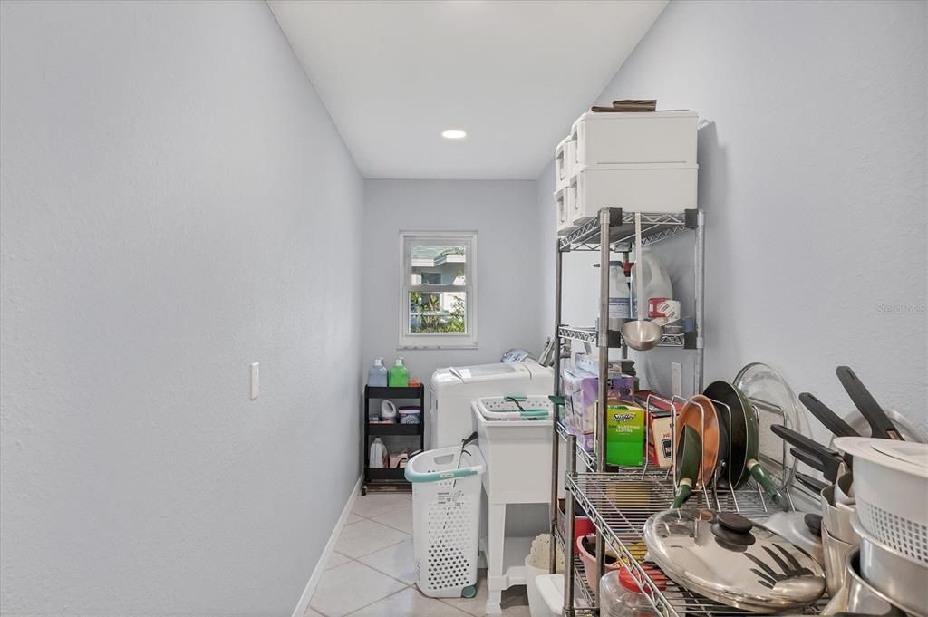 待售: $589,000 (3 贝兹, 2 浴室, 2527 平方英尺)