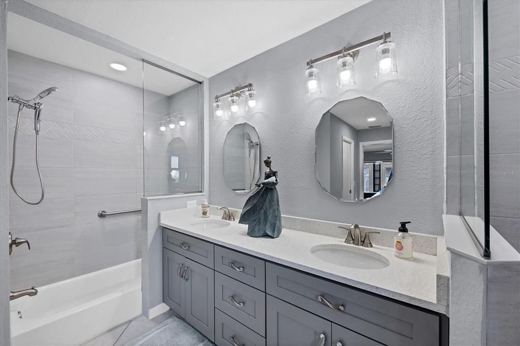 待售: $589,000 (3 贝兹, 2 浴室, 2527 平方英尺)