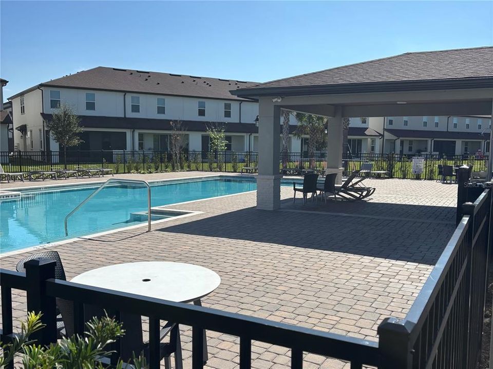 For Rent: $2,300 (3 beds, 2 baths, 1670 Square Feet)