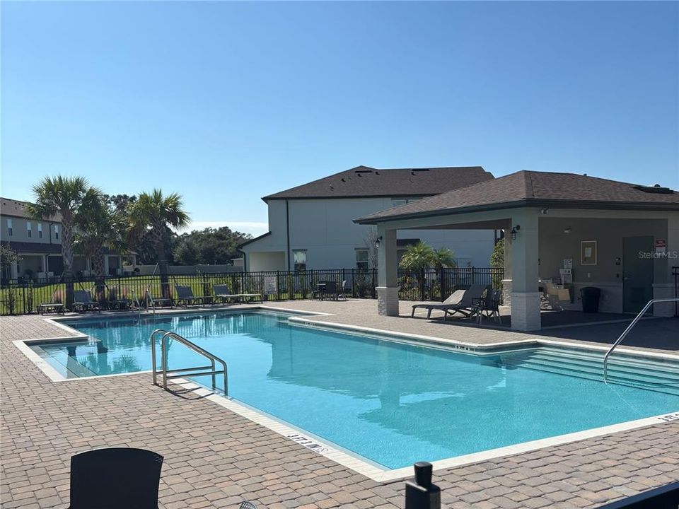 For Rent: $2,300 (3 beds, 2 baths, 1670 Square Feet)