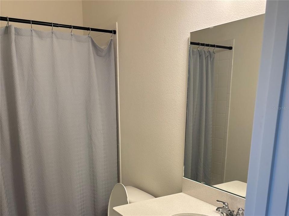 For Rent: $2,300 (3 beds, 2 baths, 1670 Square Feet)