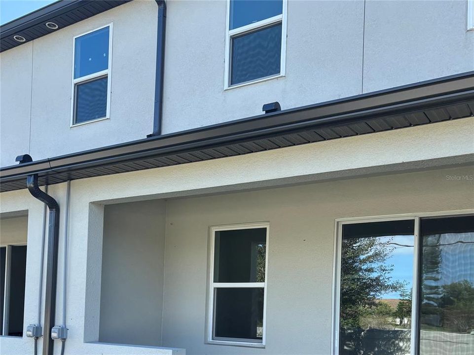 For Rent: $2,300 (3 beds, 2 baths, 1670 Square Feet)