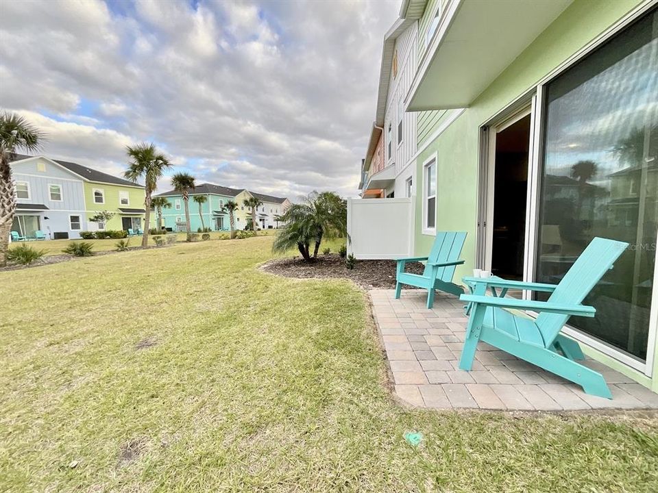 For Sale: $445,000 (4 beds, 3 baths, 1719 Square Feet)