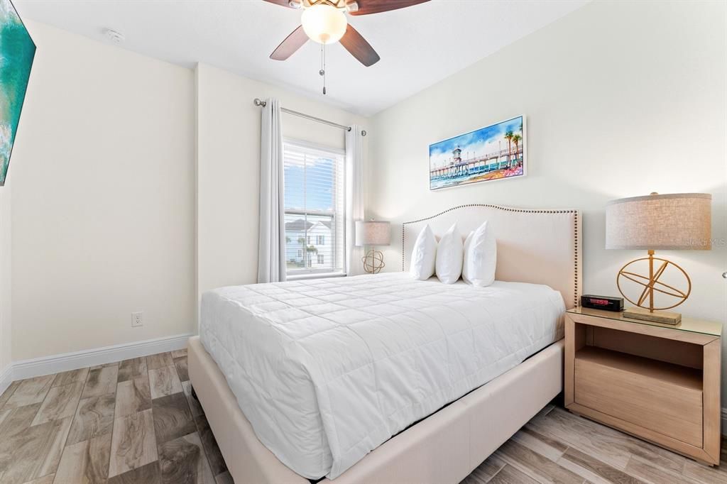 For Sale: $445,000 (4 beds, 3 baths, 1719 Square Feet)