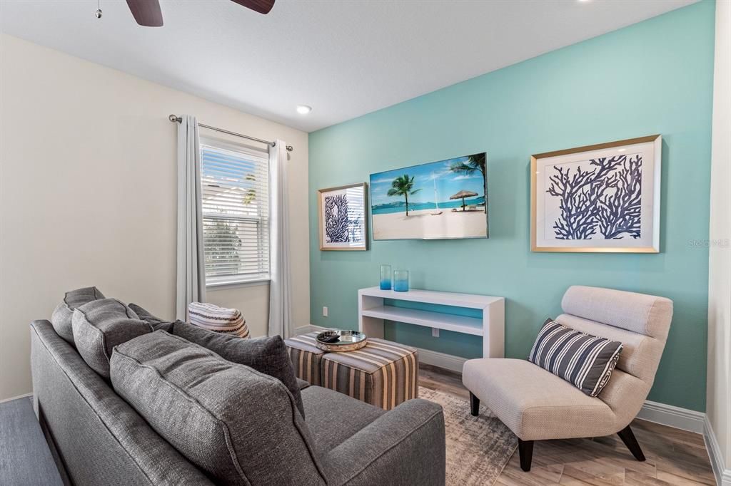 For Sale: $445,000 (4 beds, 3 baths, 1719 Square Feet)