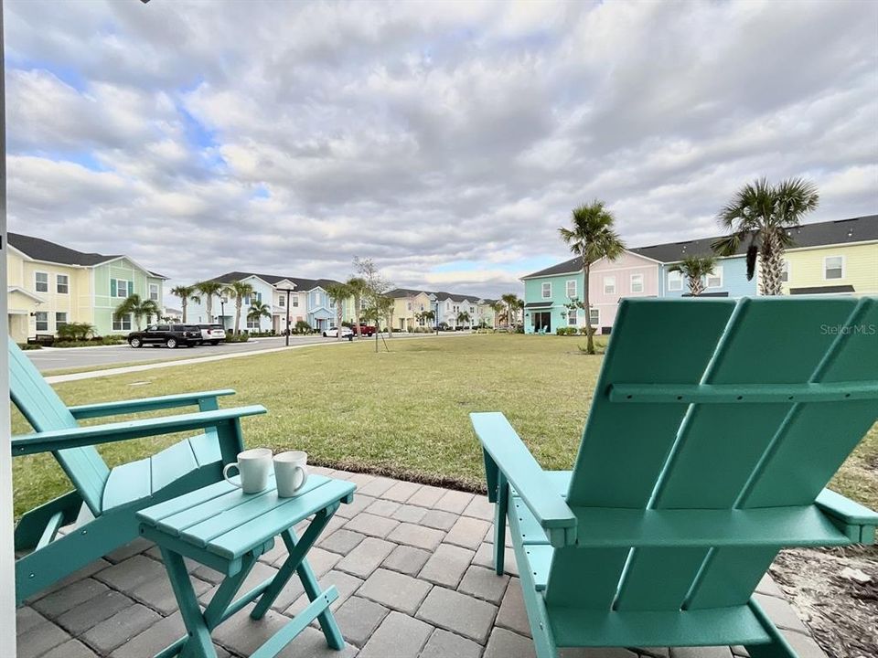 For Sale: $445,000 (4 beds, 3 baths, 1719 Square Feet)