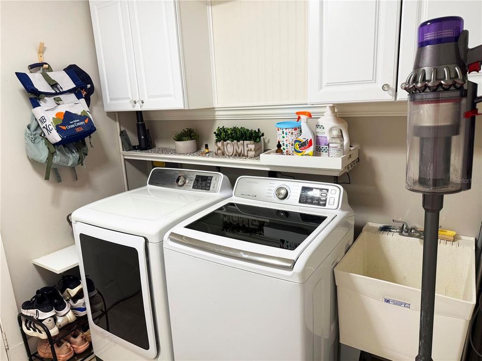 En Venta: $799,999 (4 camas, 2 baños, 1860 Pies cuadrados)