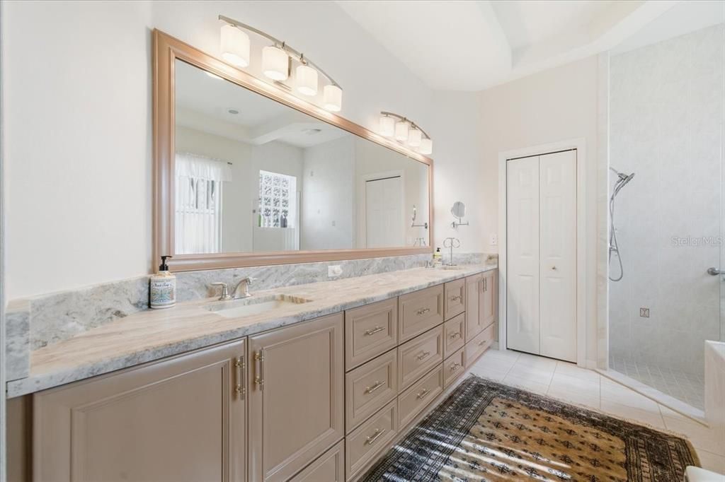 For Sale: $424,750 (3 beds, 2 baths, 2655 Square Feet)