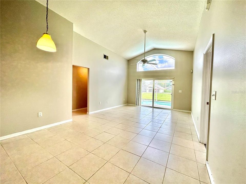 For Rent: $2,200 (4 beds, 2 baths, 1920 Square Feet)