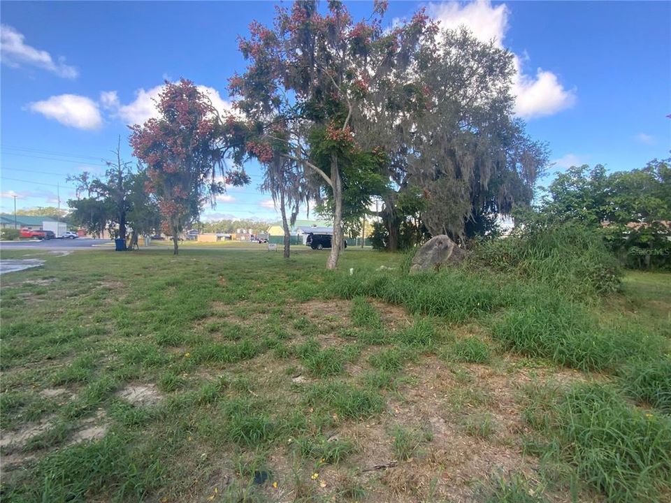 待售: $150,000 (0.31 acres)