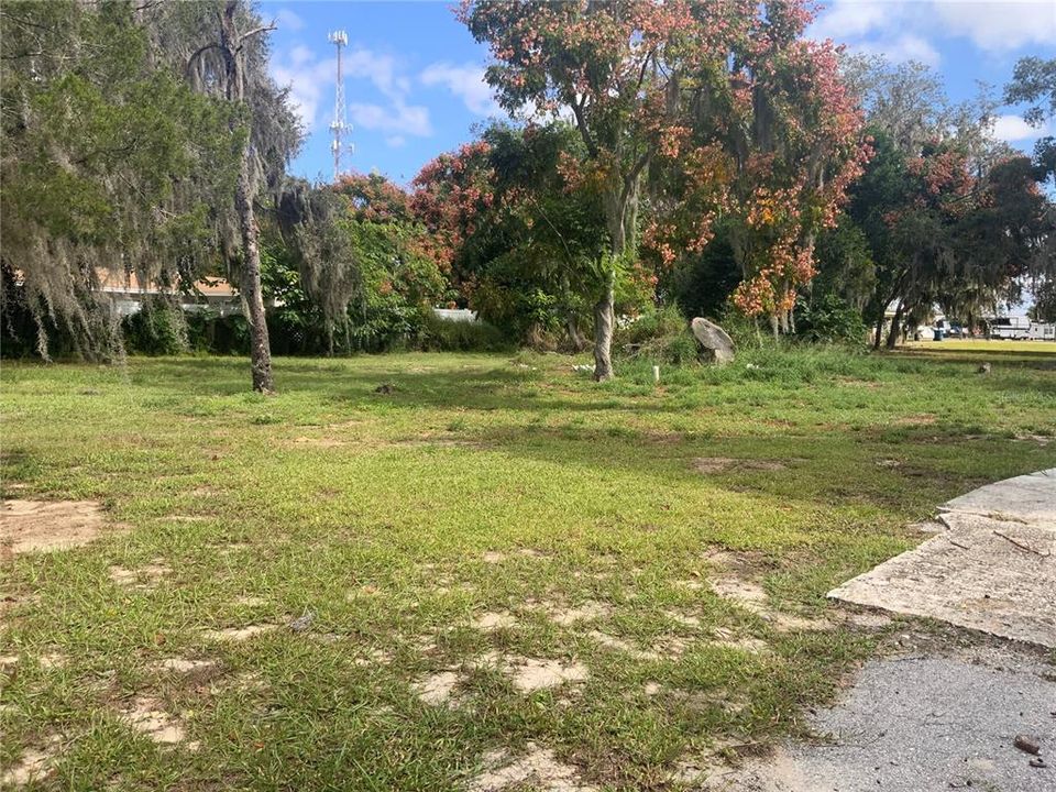 待售: $150,000 (0.31 acres)