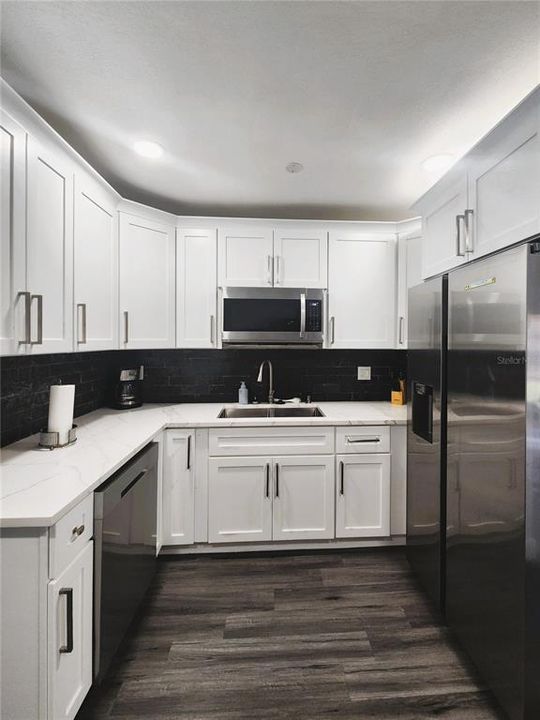 出租: $2,500 (4 贝兹, 2 浴室, 1732 平方英尺)