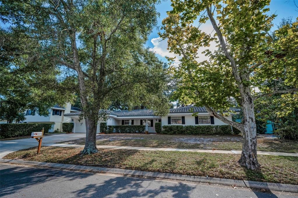 For Sale: $495,000 (4 beds, 3 baths, 2213 Square Feet)