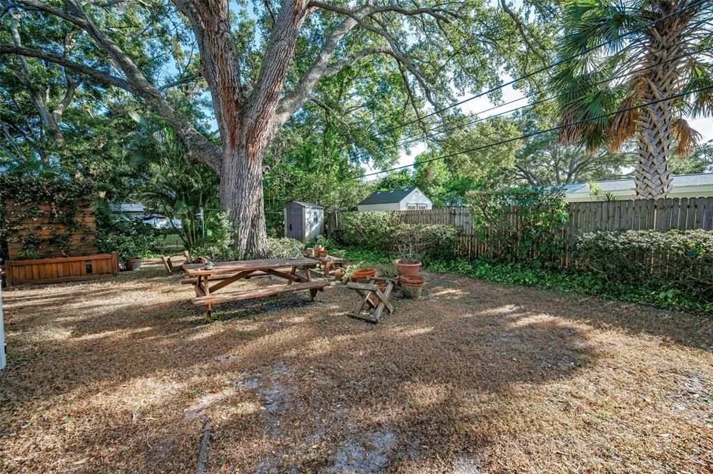 For Sale: $495,000 (4 beds, 3 baths, 2213 Square Feet)