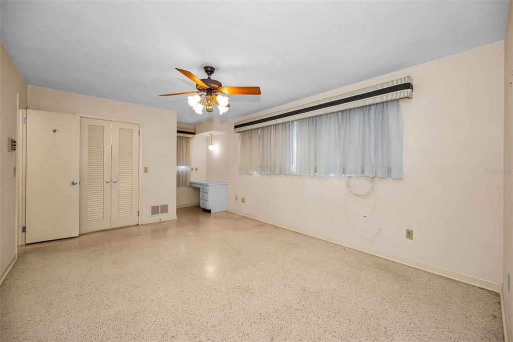 For Sale: $495,000 (4 beds, 3 baths, 2213 Square Feet)