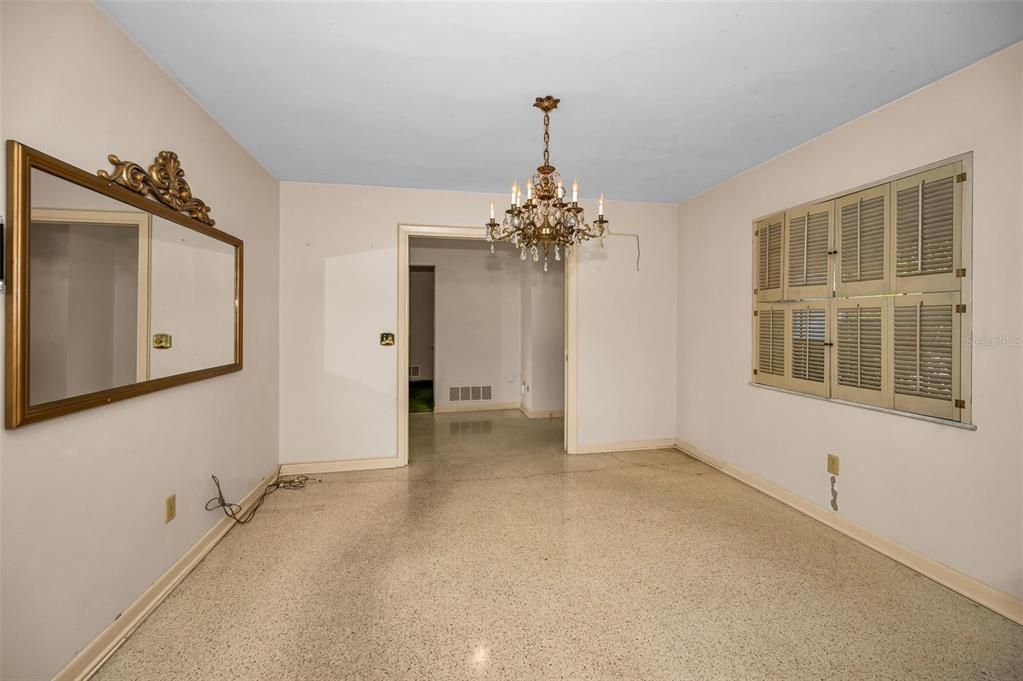 For Sale: $495,000 (4 beds, 3 baths, 2213 Square Feet)