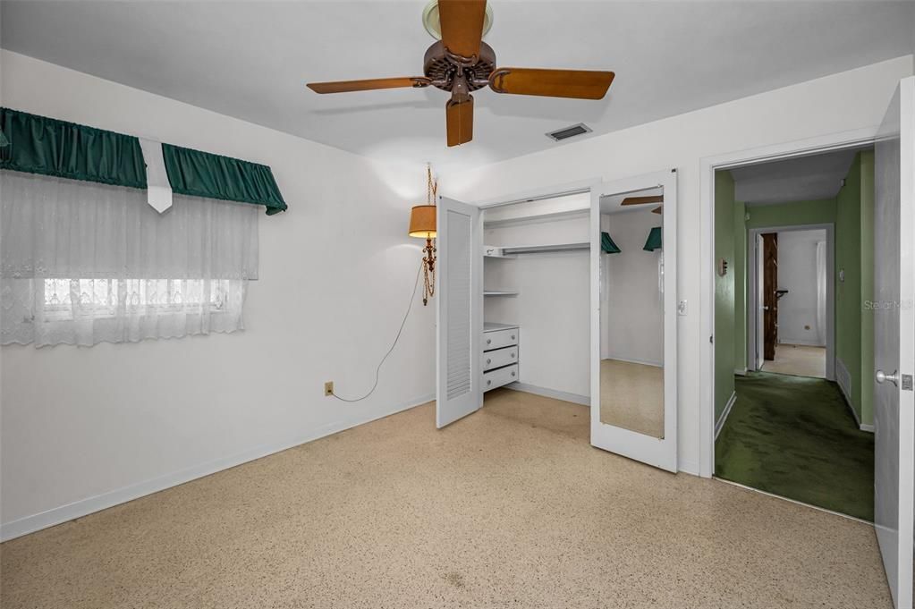 For Sale: $495,000 (4 beds, 3 baths, 2213 Square Feet)