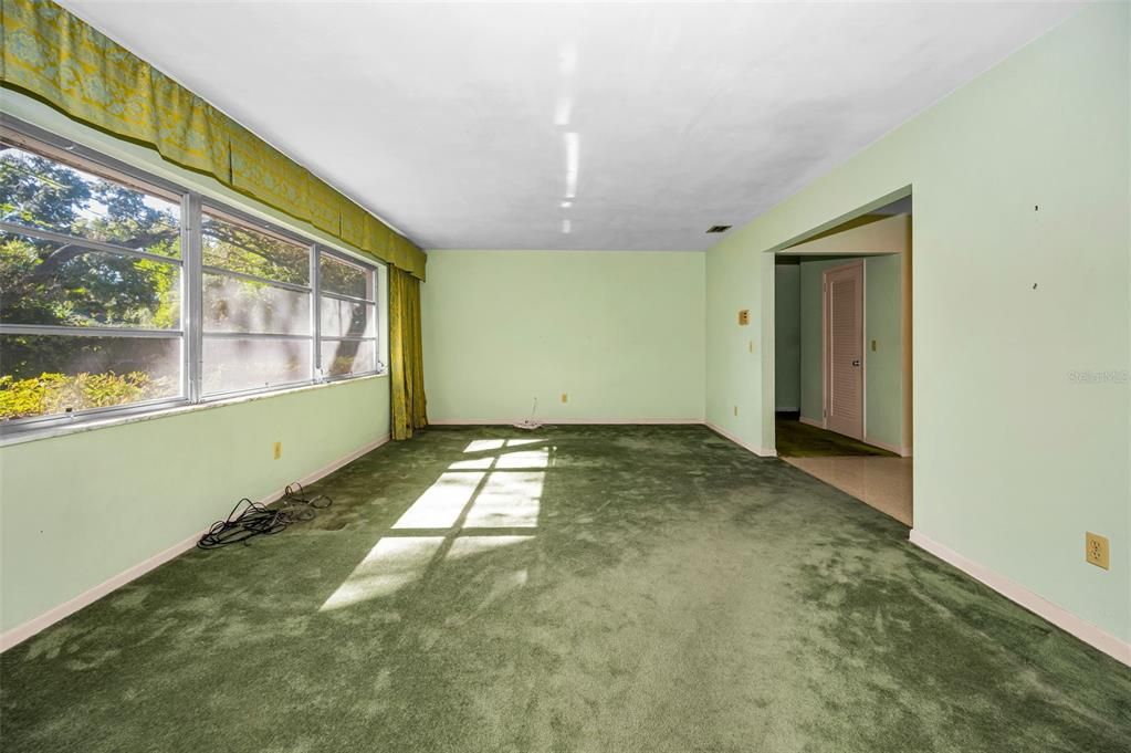 For Sale: $495,000 (4 beds, 3 baths, 2213 Square Feet)