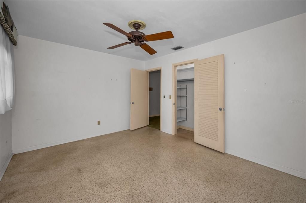 For Sale: $495,000 (4 beds, 3 baths, 2213 Square Feet)