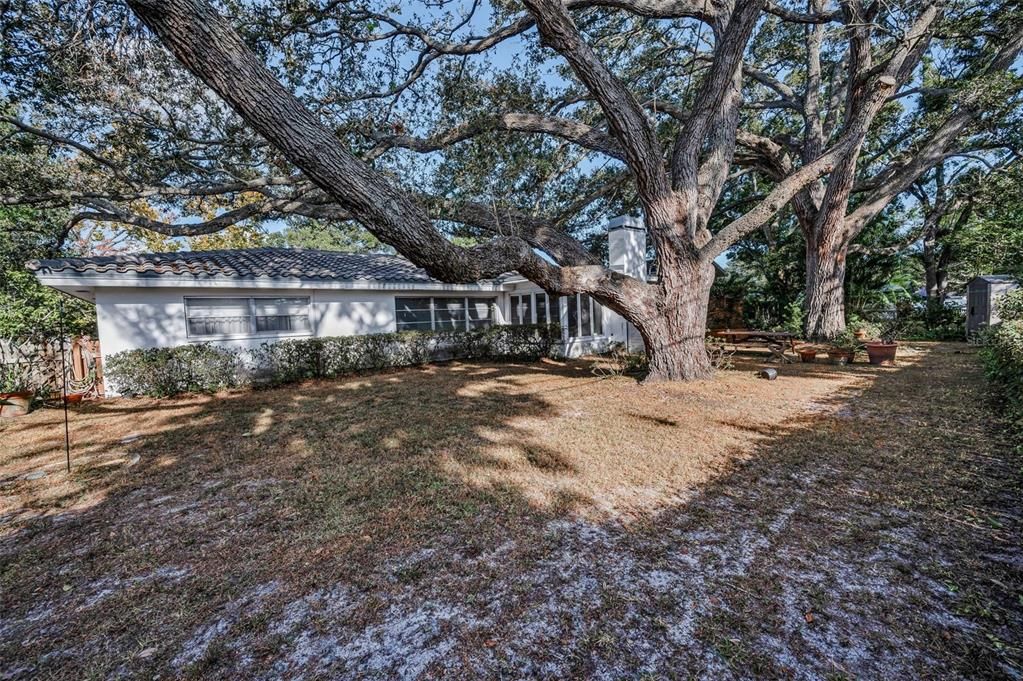 For Sale: $495,000 (4 beds, 3 baths, 2213 Square Feet)