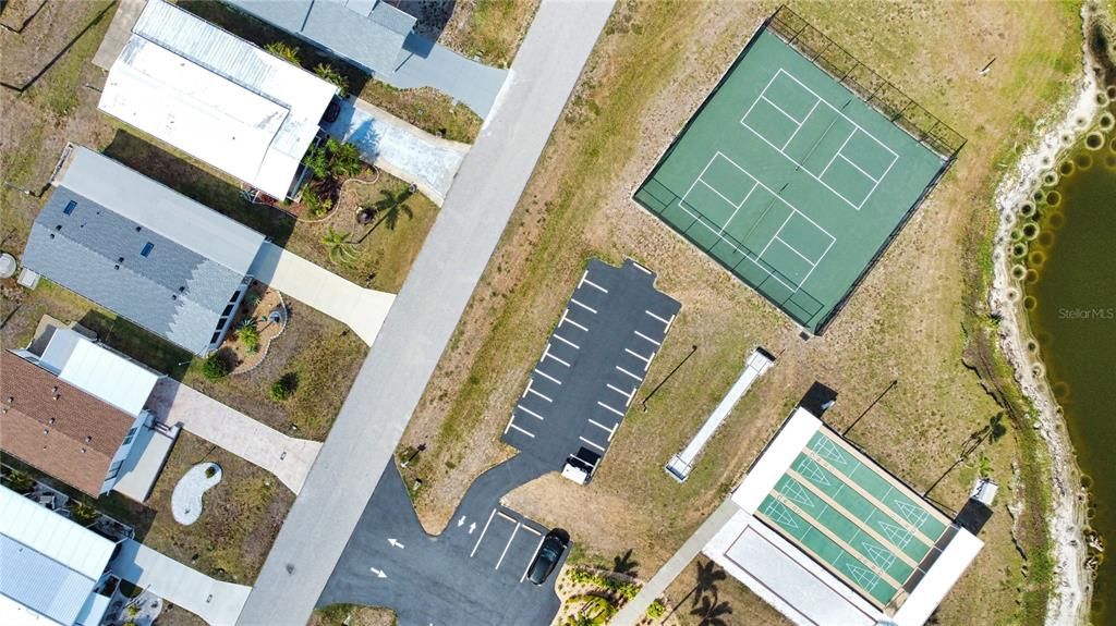 Active With Contract: $165,000 (2 beds, 2 baths, 1184 Square Feet)