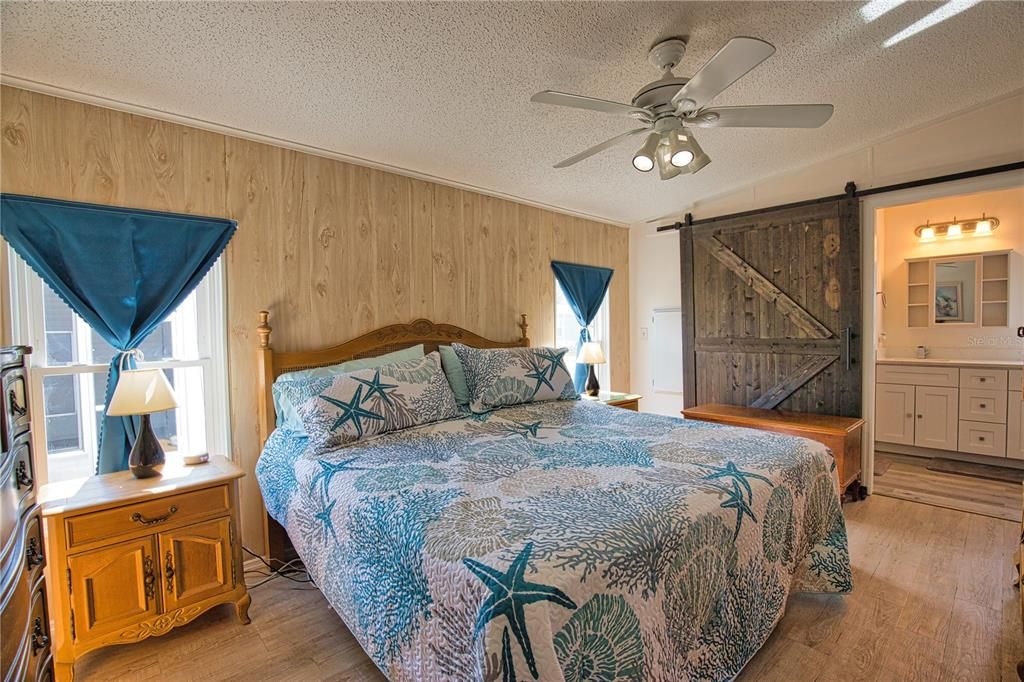 Active With Contract: $165,000 (2 beds, 2 baths, 1184 Square Feet)