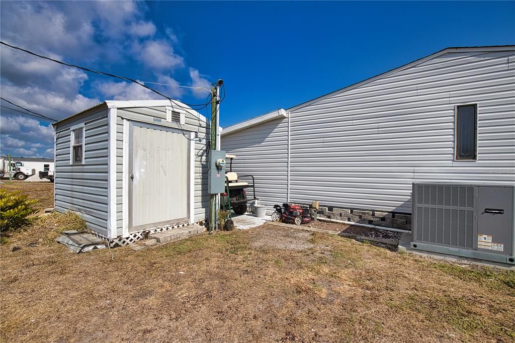 Active With Contract: $165,000 (2 beds, 2 baths, 1184 Square Feet)