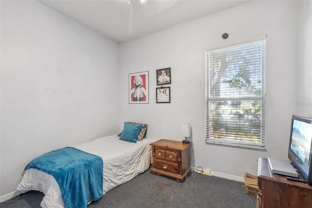 待售: $590,000 (4 贝兹, 2 浴室, 2158 平方英尺)