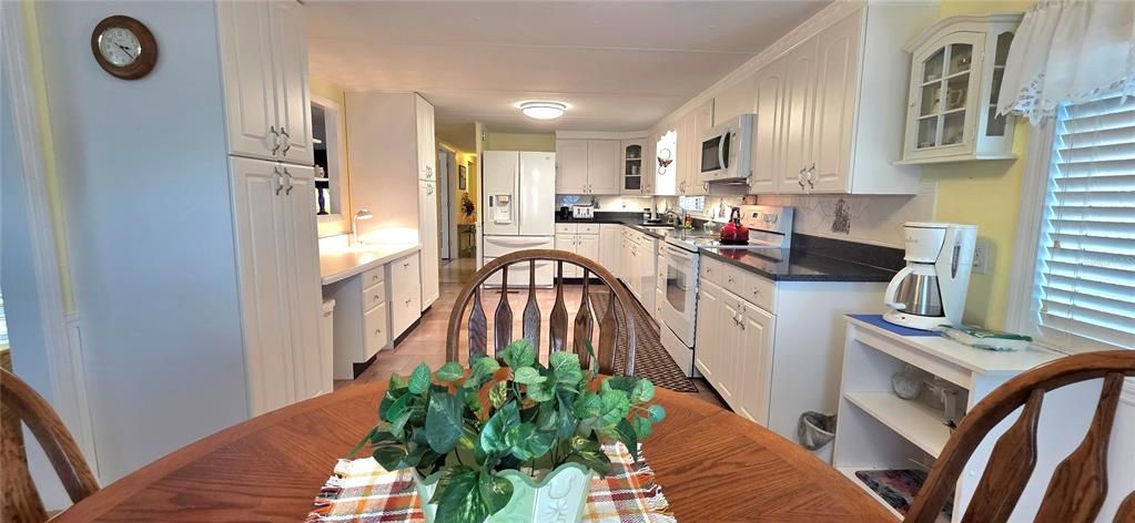 For Sale: $224,000 (2 beds, 2 baths, 1804 Square Feet)