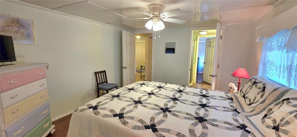 For Sale: $224,000 (2 beds, 2 baths, 1804 Square Feet)