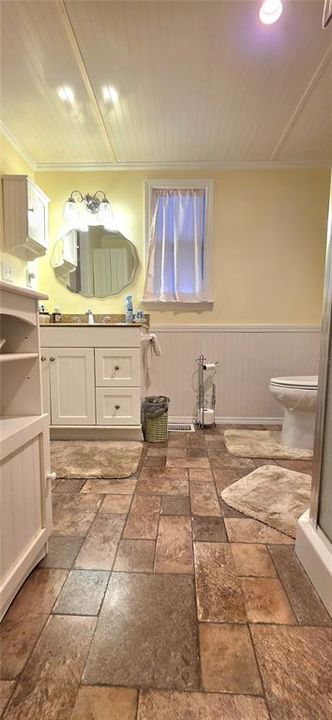 For Sale: $224,000 (2 beds, 2 baths, 1804 Square Feet)