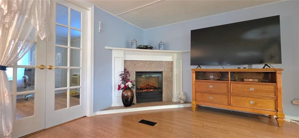 For Sale: $224,000 (2 beds, 2 baths, 1804 Square Feet)