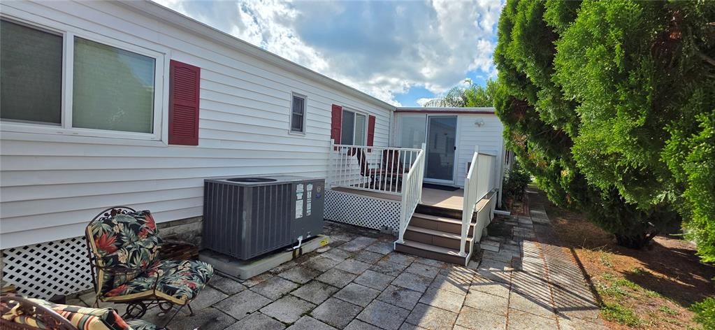 For Sale: $224,000 (2 beds, 2 baths, 1804 Square Feet)