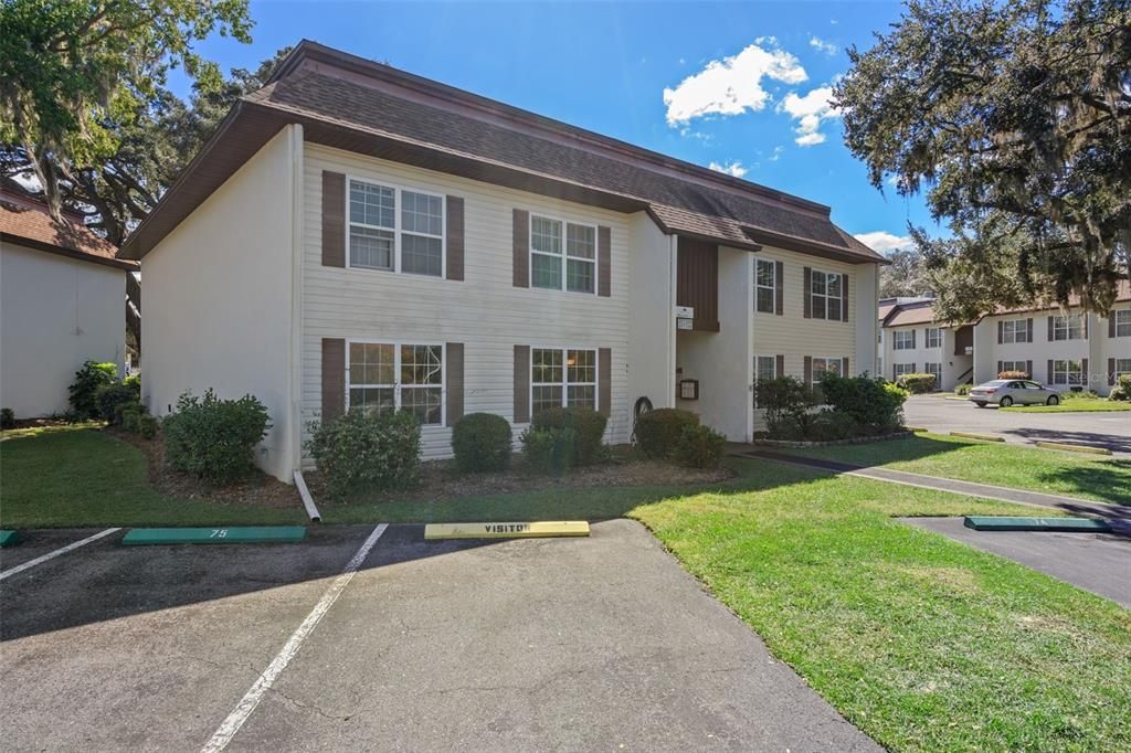 待售: $109,000 (2 贝兹, 2 浴室, 1035 平方英尺)