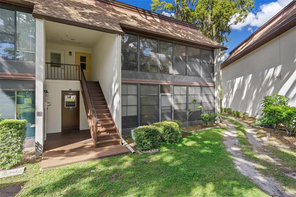 待售: $109,000 (2 贝兹, 2 浴室, 1035 平方英尺)