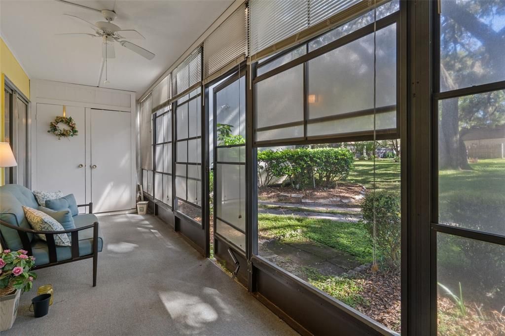 待售: $109,000 (2 贝兹, 2 浴室, 1035 平方英尺)