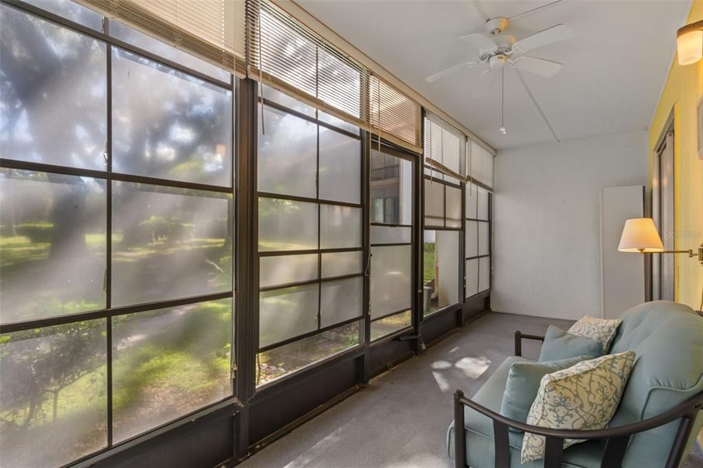 待售: $109,000 (2 贝兹, 2 浴室, 1035 平方英尺)