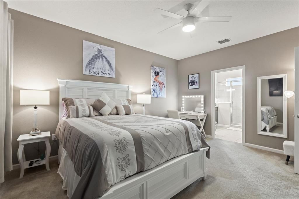 For Sale: $390,000 (4 beds, 3 baths, 2384 Square Feet)