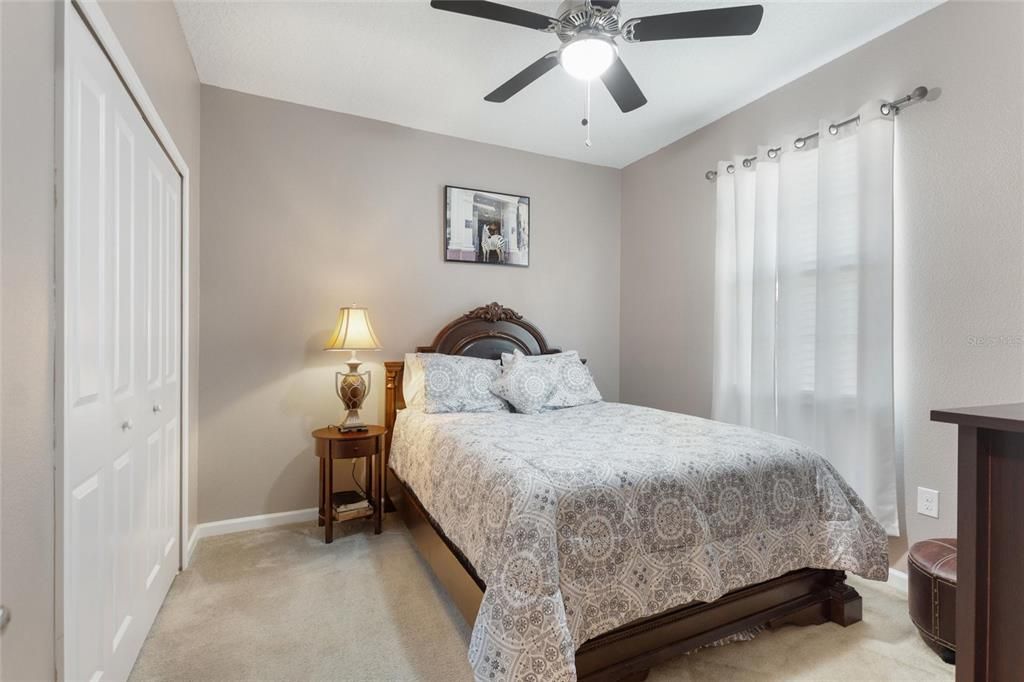 For Sale: $390,000 (4 beds, 3 baths, 2384 Square Feet)