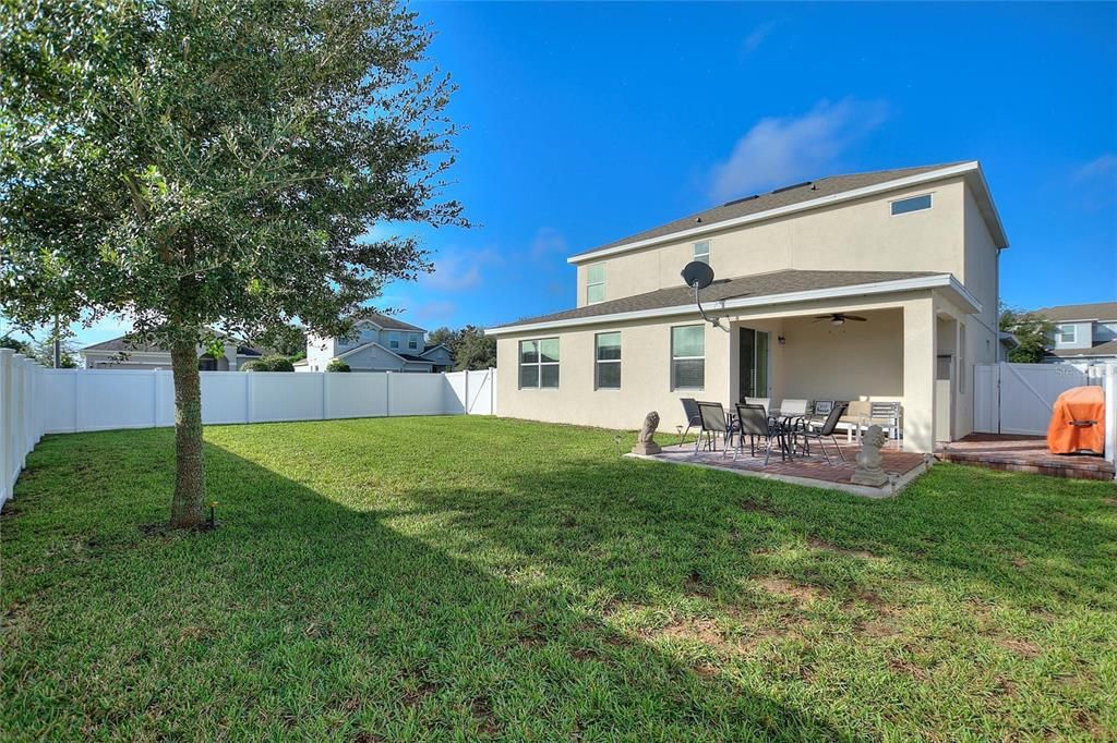 For Sale: $390,000 (4 beds, 3 baths, 2384 Square Feet)