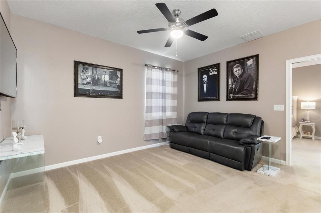 For Sale: $390,000 (4 beds, 3 baths, 2384 Square Feet)